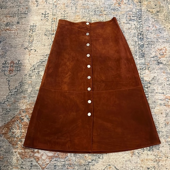NWT Diane Von Furstenberg Suede Button Front Midi Skirt Sz 6 - Picture 2 of 6